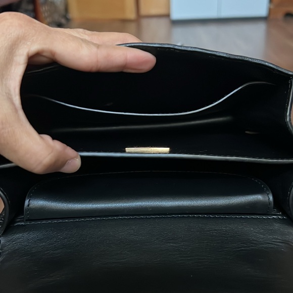 💯 % authentic Prada Black Smooth Calfskin and matte crocodile Cahier bag - Picture 13 of 16